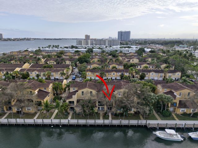 1125 Lake Shore Drive 203, Lake Park, FL 33403