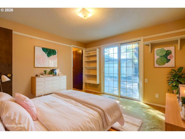 3005 E Lindquist Ct, Newberg, OR 97132