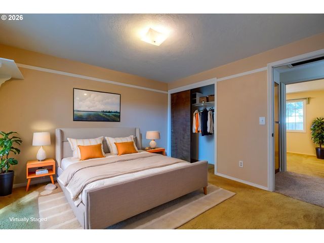 3005 E Lindquist Ct, Newberg, OR 97132