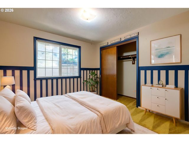3005 E Lindquist Ct, Newberg, OR 97132
