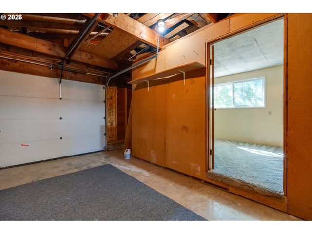 3005 E Lindquist Ct, Newberg, OR 97132