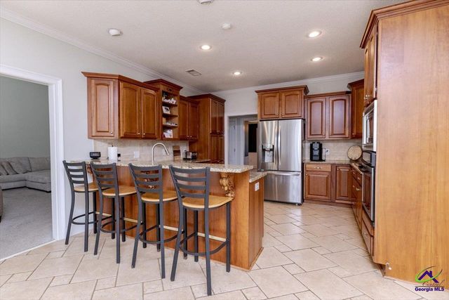 200 River Oak Court, Kathleen, GA 31047