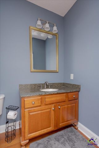 200 River Oak Court, Kathleen, GA 31047