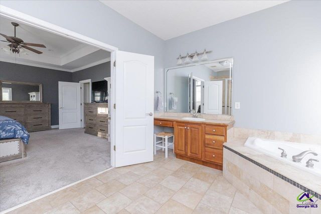 200 River Oak Court, Kathleen, GA 31047