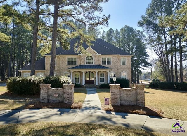 200 River Oak Court, Kathleen, GA 31047