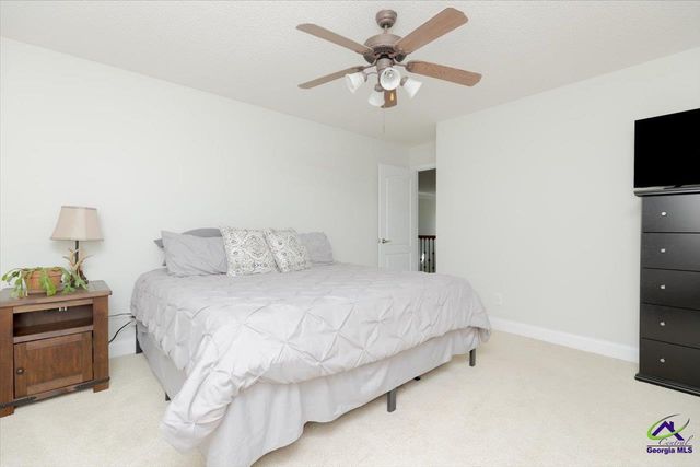 200 River Oak Court, Kathleen, GA 31047