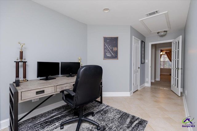 200 River Oak Court, Kathleen, GA 31047