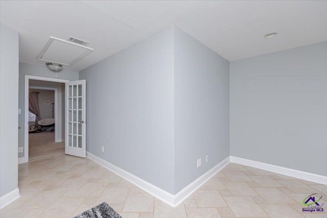 200 River Oak Court, Kathleen, GA 31047