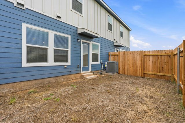 164 Cinnabar LN 4, Kyle, TX 78640