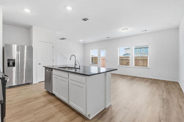 164 Cinnabar LN 4, Kyle, TX 78640
