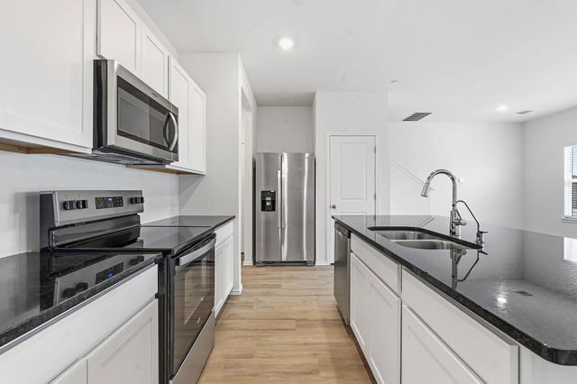 164 Cinnabar LN 4, Kyle, TX 78640