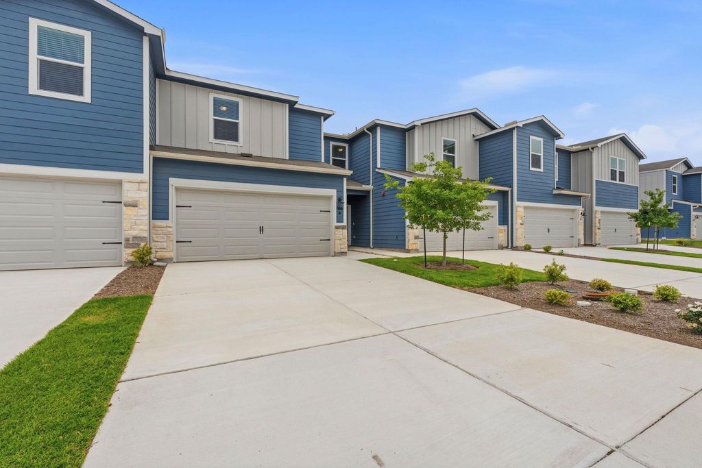 164 Cinnabar LN 4, Kyle, TX 78640