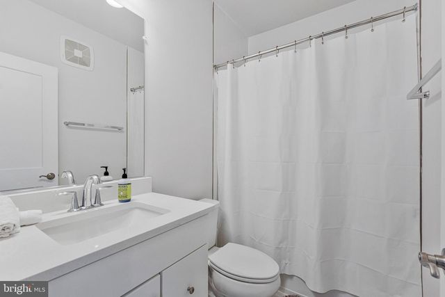 43728 TRANSIT SQ, Ashburn, VA 20147