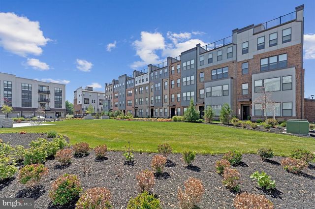 43728 TRANSIT SQ, Ashburn, VA 20147