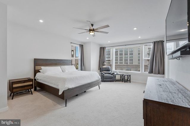 43728 TRANSIT SQ, Ashburn, VA 20147