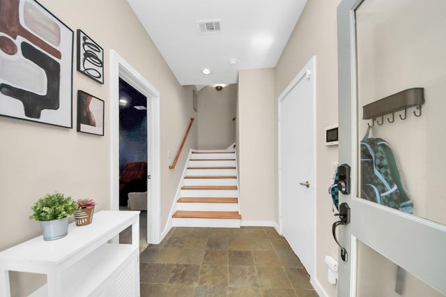 1406 Stanford Street D, Houston, TX 77019