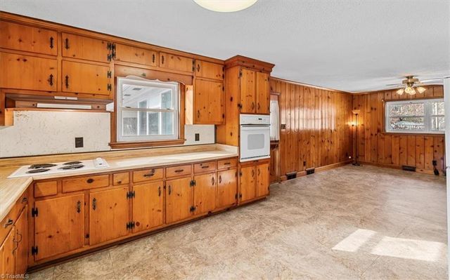 241 Willowlake Road, Greensboro, NC 27405