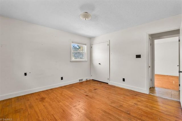 241 Willowlake Road, Greensboro, NC 27405