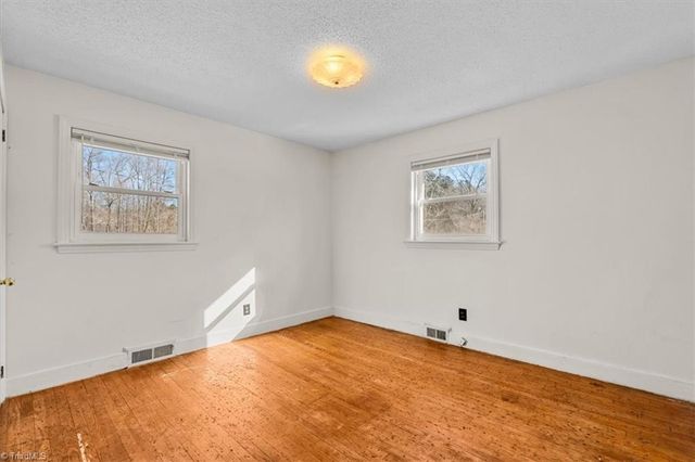 241 Willowlake Road, Greensboro, NC 27405