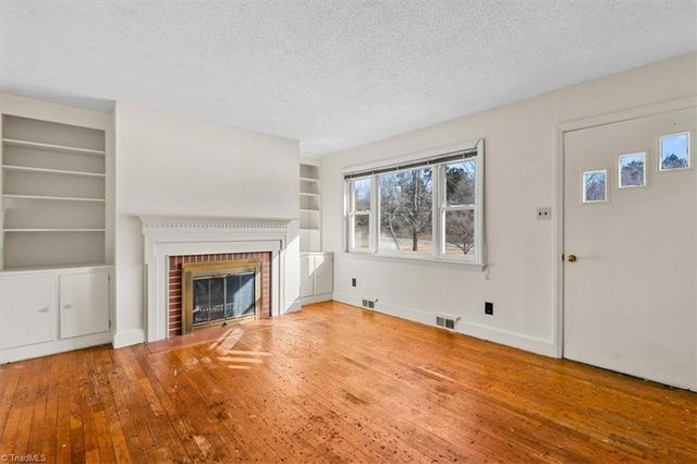 241 Willowlake Road, Greensboro, NC 27405