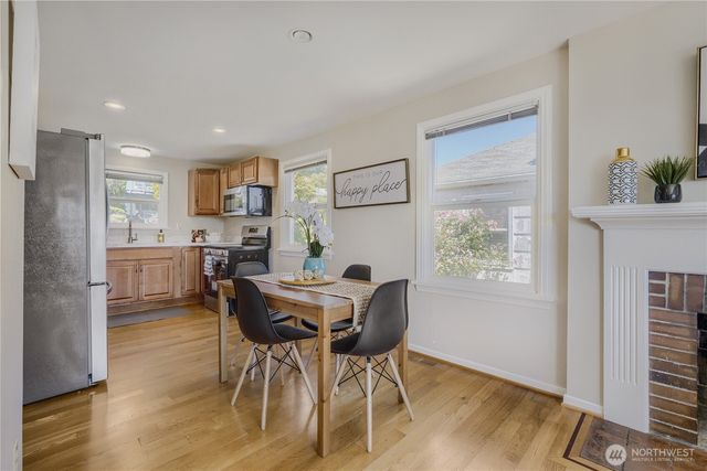 4054 24th Place S, Seattle, WA 98108