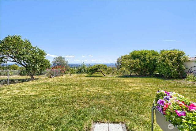 4054 24th Place S, Seattle, WA 98108