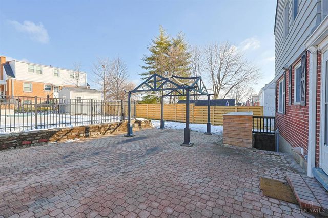 342 Durrell Avenue, Wyoming, OH 45215