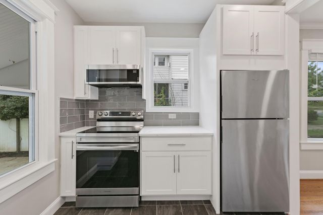 6011 44TH AVE, Hyattsville, MD 20781