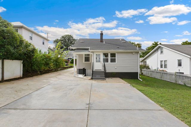 6011 44TH AVE, Hyattsville, MD 20781