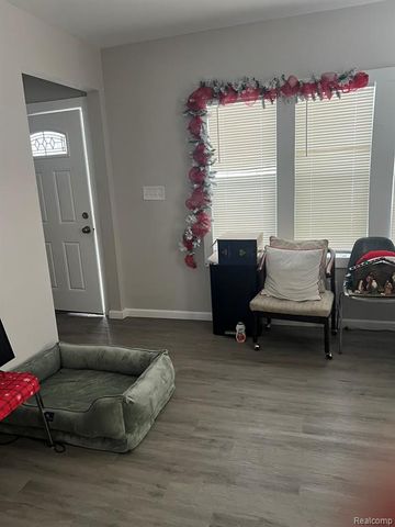 16233 San Juan Drive, Detroit, MI 48221