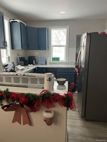 16233 San Juan Drive, Detroit, MI 48221