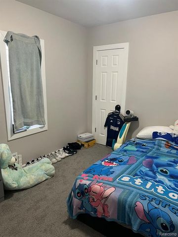 16233 San Juan Drive, Detroit, MI 48221