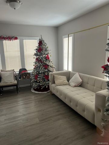 16233 San Juan Drive, Detroit, MI 48221