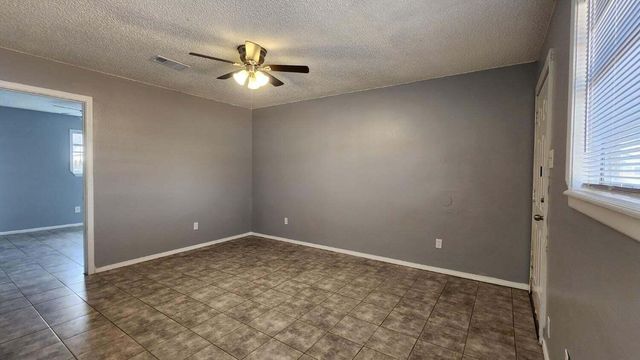 2207 15th Street, Lubbock, TX 79401