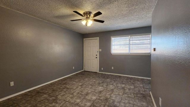 2207 15th Street, Lubbock, TX 79401