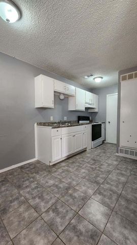 2207 15th Street, Lubbock, TX 79401