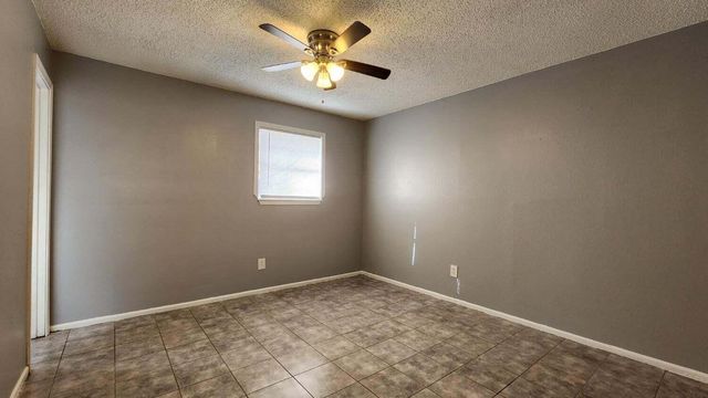 2207 15th Street, Lubbock, TX 79401