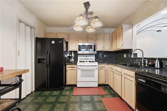 3641 Diamond Circle, Decatur, GA 30034