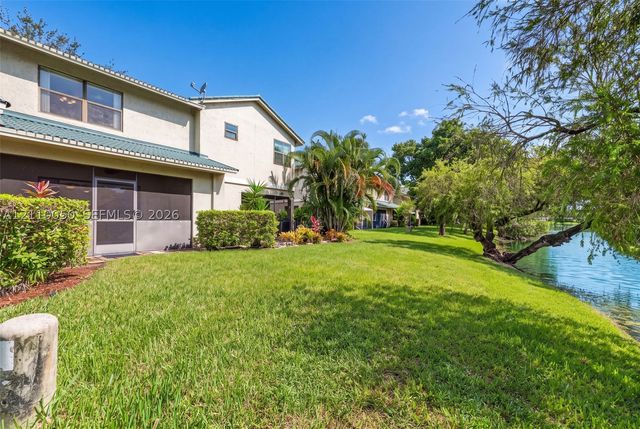 506 Westree Ln, Plantation, FL 33324