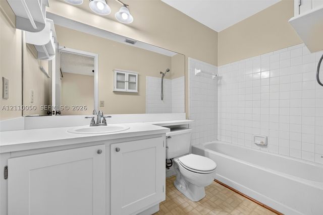 506 Westree Ln, Plantation, FL 33324