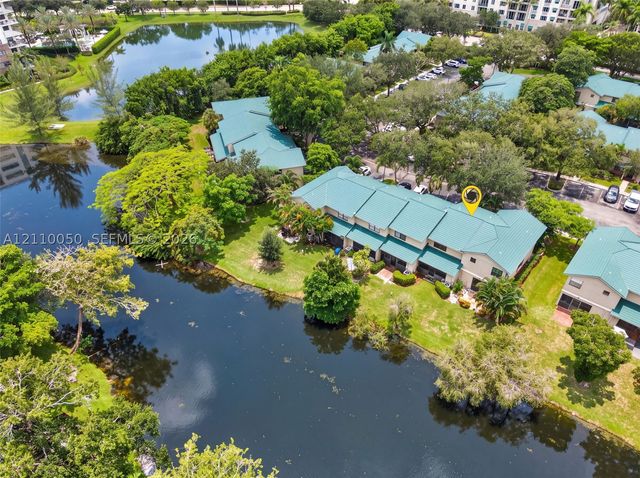 506 Westree Ln, Plantation, FL 33324