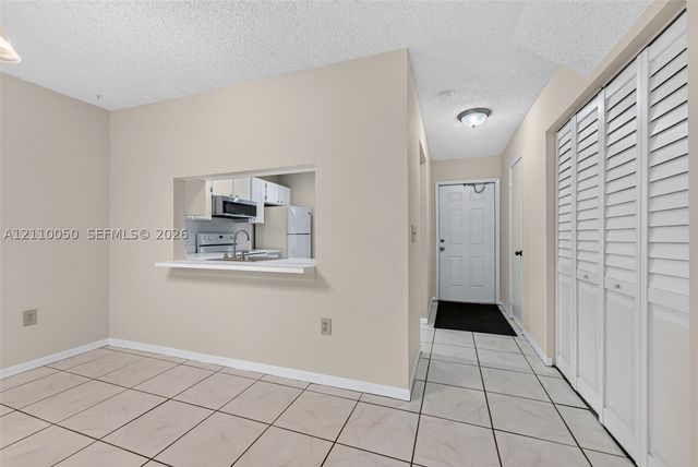 506 Westree Ln, Plantation, FL 33324