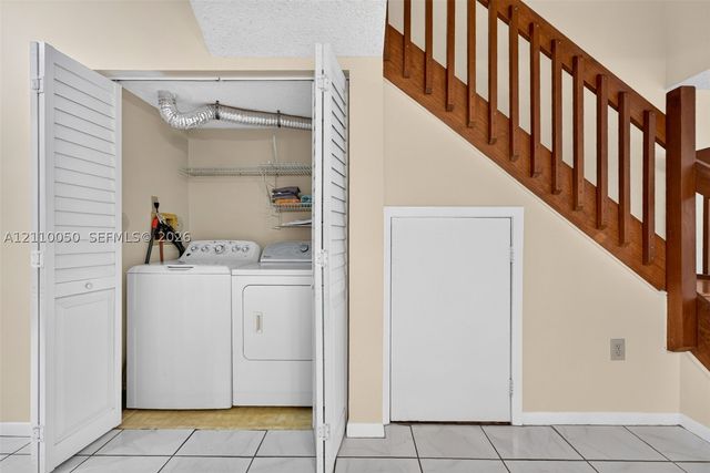 506 Westree Ln, Plantation, FL 33324