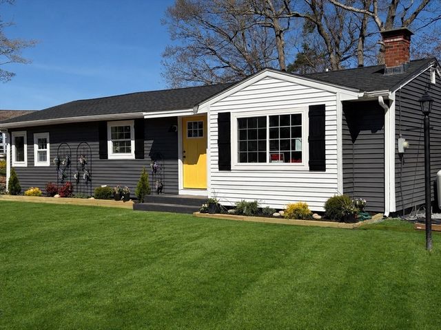 9 Valley Street, Freetown, MA 02728