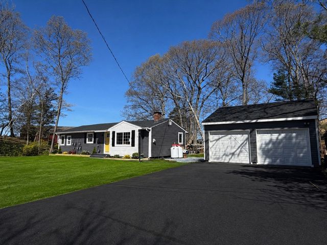 9 Valley Street, Freetown, MA 02728