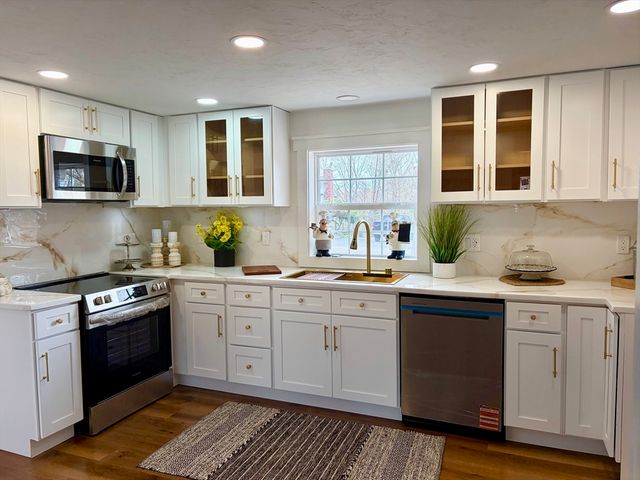 9 Valley Street, Freetown, MA 02728