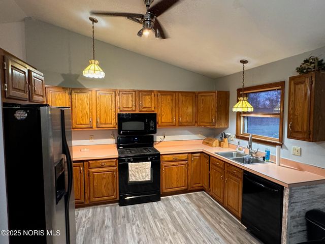 17738 County Road E Road, Bryan, OH 43506