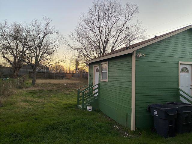 7002 Red Bud Drive, Dallas, TX 75227