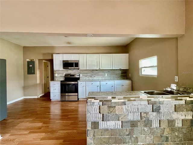219 E POLK AVENUE, Lake Wales, FL 33853