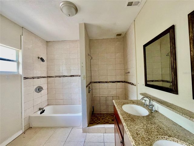 219 E POLK AVENUE, Lake Wales, FL 33853